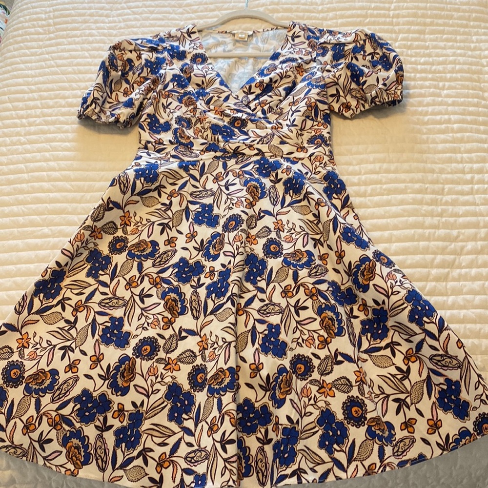 Women’s Shoshana Size Small Dress
